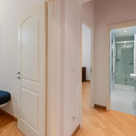 Contemporary Flat In Trastevere Apartment *