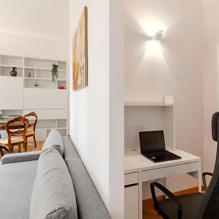 Contemporary Flat In Trastevere Rome